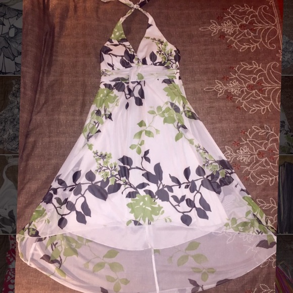 Speechless Dresses & Skirts - Speechless halter summer dress